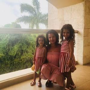 Meet your Posher, Sha ron